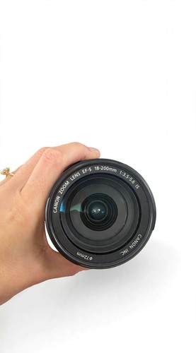 Canon 200mm 3 - ef-s, f/3.5-5.6